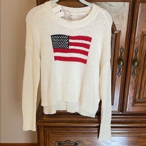 moon & madison Cream Sweater with Flag Design. NWT.  Small.